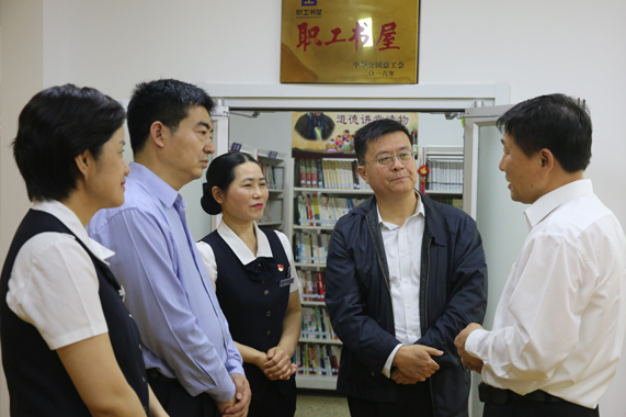 伟德体育官网 - 综合体育赛事平台|奥体中心相助同伴