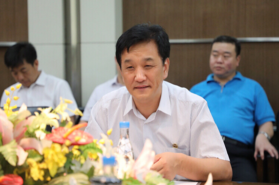 伟德体育官网 - 综合体育赛事平台|奥体中心相助同伴