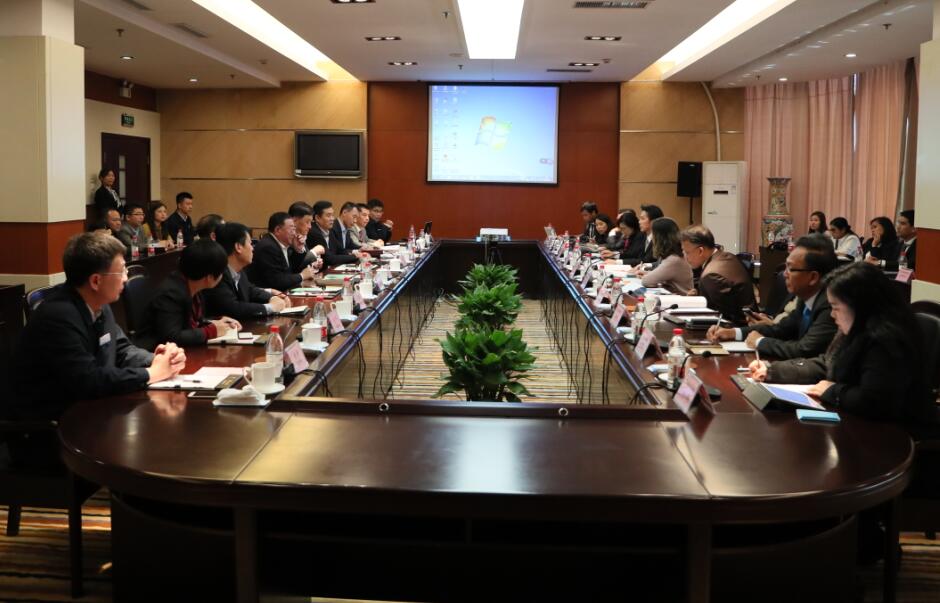 伟德体育官网 - 综合体育赛事平台|奥体中心相助同伴