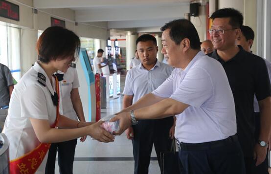 伟德体育官网 - 综合体育赛事平台|奥体中心相助同伴