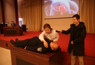 伟德体育官网 - 综合体育赛事平台|奥体中心相助同伴