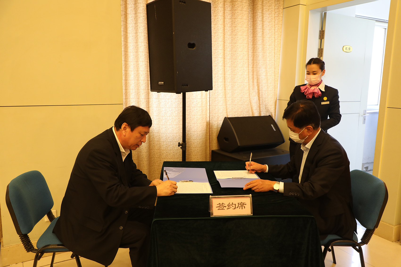 伟德体育官网 - 综合体育赛事平台|奥体中心相助同伴