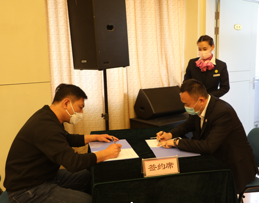 伟德体育官网 - 综合体育赛事平台|奥体中心相助同伴