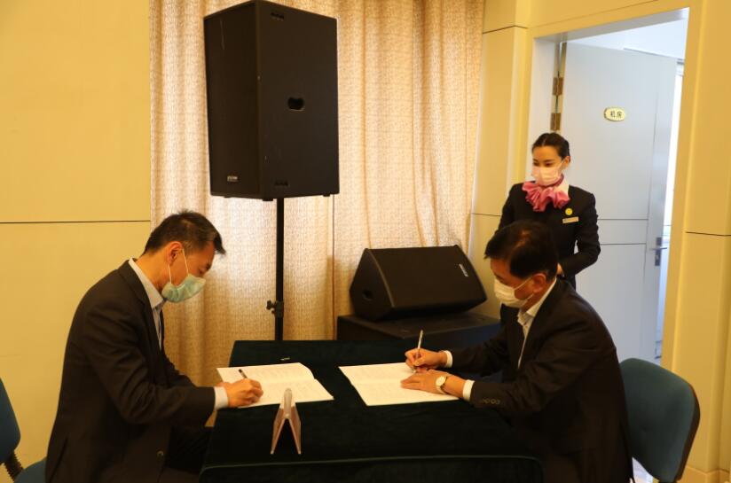 伟德体育官网 - 综合体育赛事平台|奥体中心相助同伴