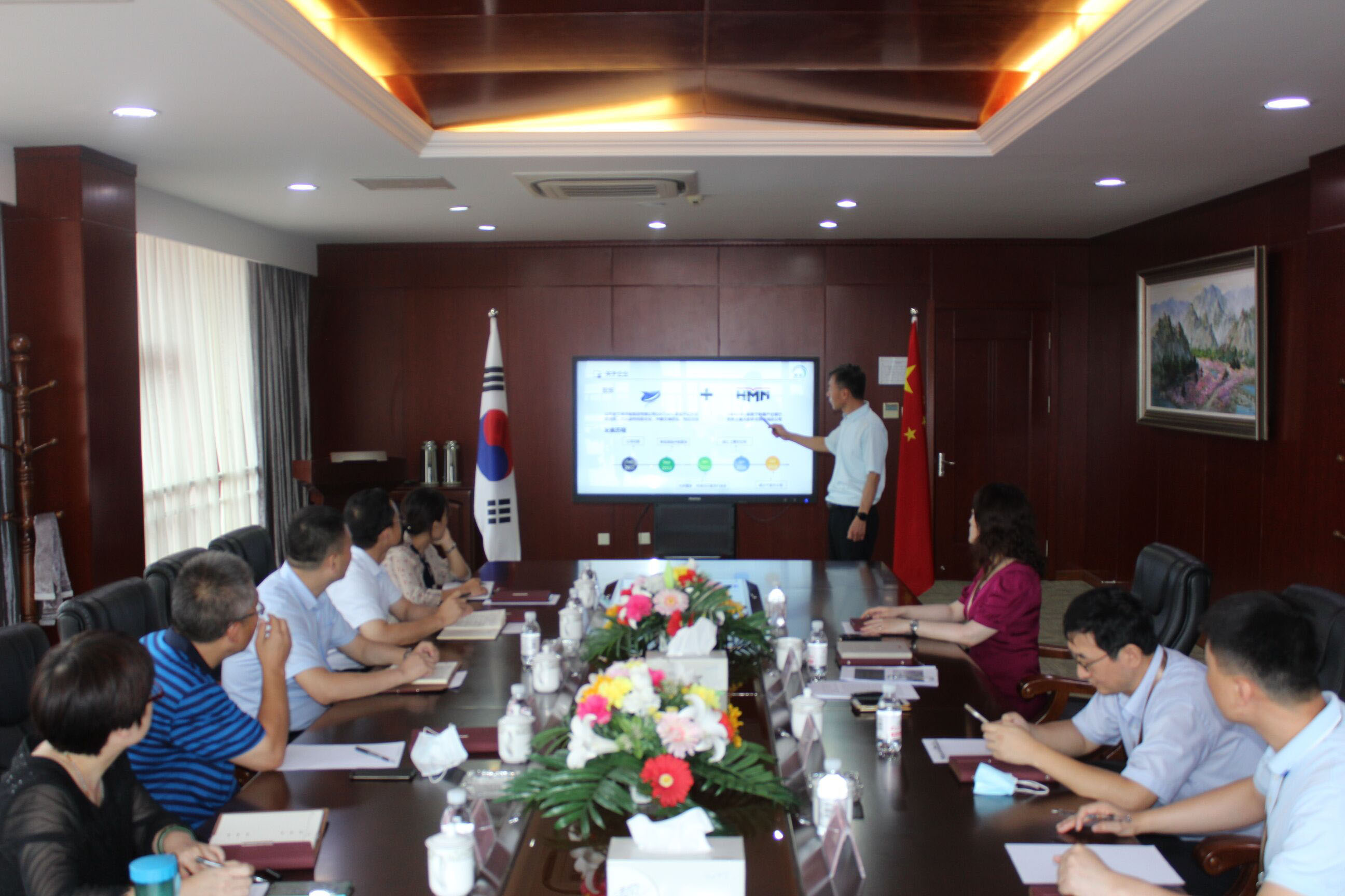 伟德体育官网 - 综合体育赛事平台|奥体中心相助同伴